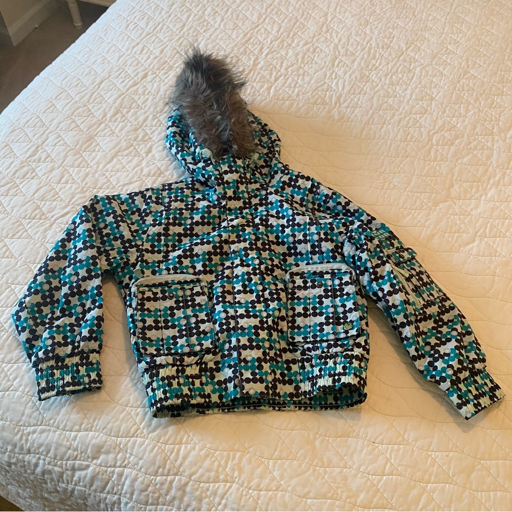 Girls size 6 (small) Burton Snowboard / Ski Jacket - Excellent condition